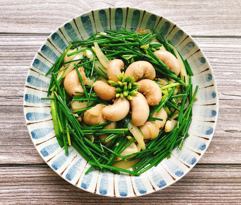 Cách làm Kê Gà Đông Tảo hấp lá hẹ ngon